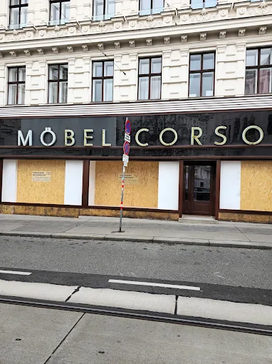 M&ouml;bel Corso Fassadengestaltung